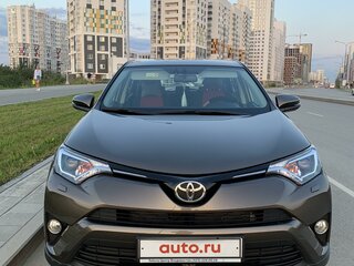 2018 Toyota RAV4 IV (XA40) Рестайлинг, коричневый, 3001000 рублей, вид 3