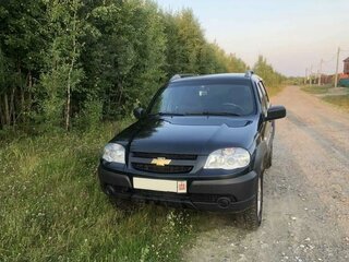 2017 Chevrolet Niva I Рестайлинг, чёрный, 800000 рублей, вид 1