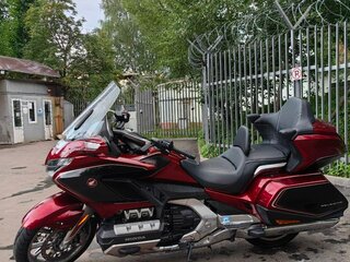 2018 Honda GL 1800 Gold Wing, красный, 2390000 рублей, вид 3