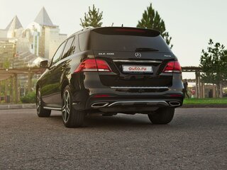 2015 Mercedes-Benz GLE 400 I (W166), чёрный, 5300000 рублей, вид 3