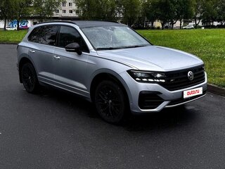 2020 Volkswagen Touareg III, серый, 4900000 рублей, вид 3
