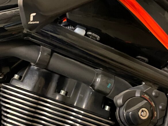 2010 Harley-Davidson V-Rod, оранжевый, 5000000 рублей - вид 6