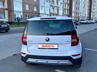 2015 Skoda Yeti I Рестайлинг, белый, 1075000 рублей, вид 2