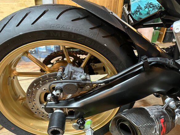 2020 Yamaha XSR900, белый, 900000 рублей - вид 16