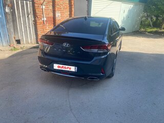 2017 Hyundai Sonata VII (LF) Рестайлинг, серый, 1600000 рублей, вид 3