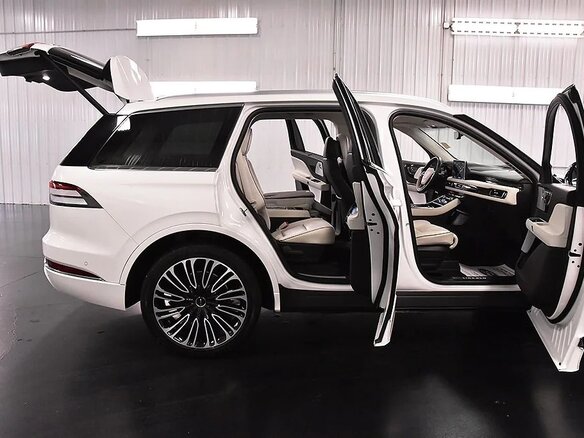 2022 Lincoln Aviator II, белый, 11223840 рублей - вид 6