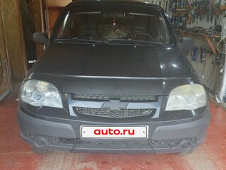 2011 Chevrolet Niva I Рестайлинг, чёрный, 280000 рублей, вид 1