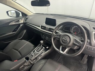 2016 Mazda Axela III Рестайлинг, коричневый, 1225000 рублей, вид 3