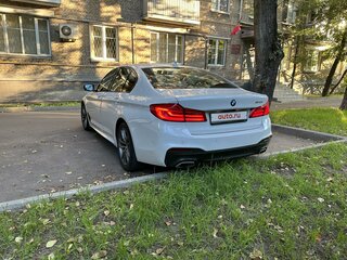 2019 BMW 5 серии 520i VII (G30/G31/G38), белый, 3000000 рублей, вид 4