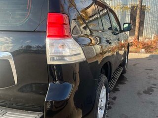 2010 Toyota Land Cruiser Prado 150 Series, чёрный, 3000000 рублей, вид 5