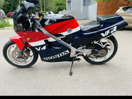 1992 Honda VFR 400, красный, 220000 рублей, вид 5