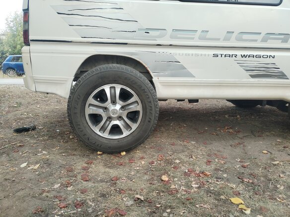 1990 Mitsubishi Delica III, белый, 500000 рублей - вид 26