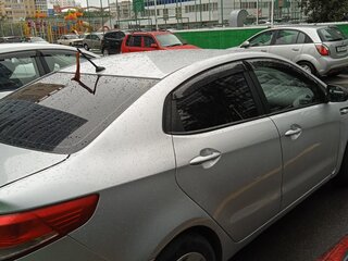 2016 Kia Rio III Рестайлинг, серебристый, 989000 рублей, вид 2