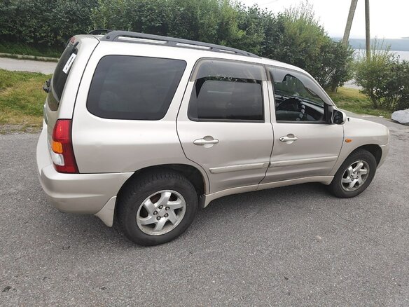 2001 Mazda Tribute I, золотистый, 700000 рублей - вид 3