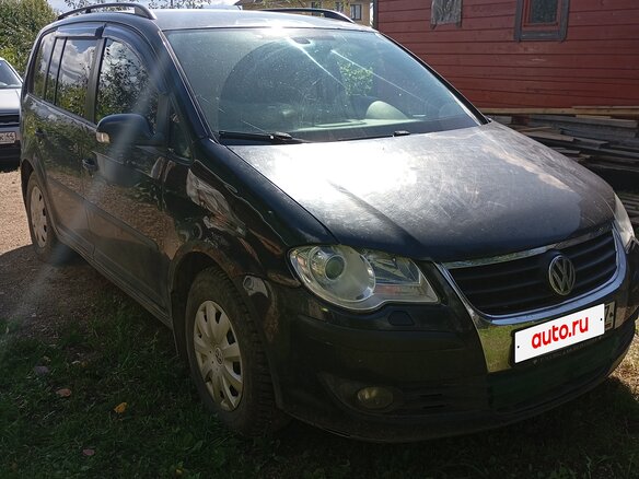 2008 Volkswagen Touran I Рестайлинг, чёрный, 450000 рублей - вид 1