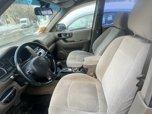 2004 Hyundai Santa Fe I, бежевый, 620000 рублей - вид 7