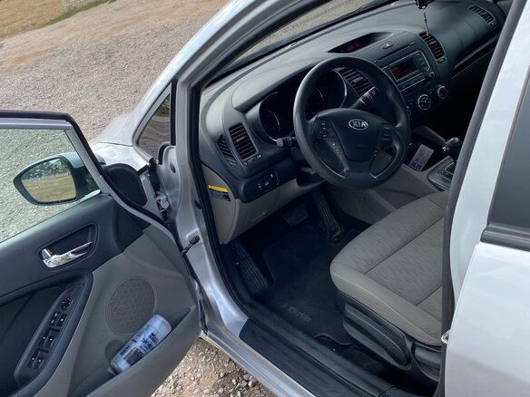 2015 Kia Forte II, серый, 1350000 рублей - вид 5