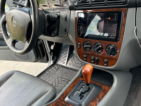 1998 Mercedes-Benz M-Класс 430 I (W163), чёрный, 1300000 рублей - вид 13