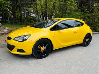 2013 Opel Astra GTC J Рестайлинг, жёлтый, 750000 рублей, вид 2