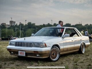 1988 Nissan Laurel V (C32), белый, 1500000 рублей, вид 3