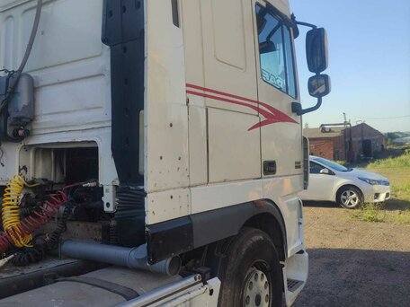 2004 DAF 95XF, белый, 2250000 рублей, вид 5