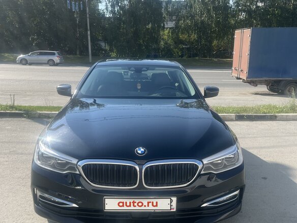 2018 BMW 5 серии 520d VII (G30/G31/G38), чёрный, 3550000 рублей - вид 2