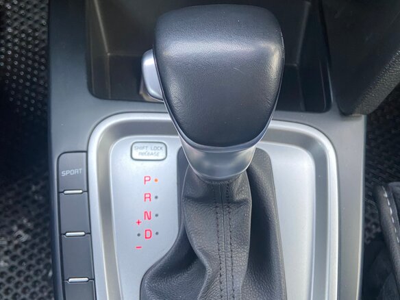 2018 Kia Ceed III, серебристый, 2100000 рублей - вид 10