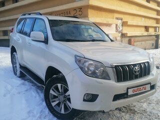 2013 Toyota Land Cruiser Prado 150 Series, серебристый, 2430000 рублей, вид 2