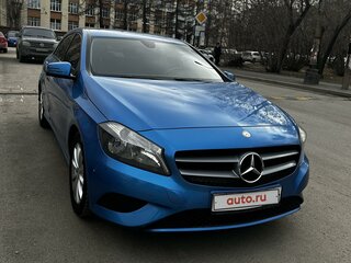 2014 Mercedes-Benz A-Класс 180 III (W176), голубой, 1200000 рублей, вид 3