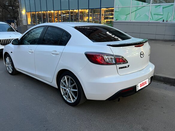 2011 Mazda 3 II (BL), белый, 830000 рублей - вид 4