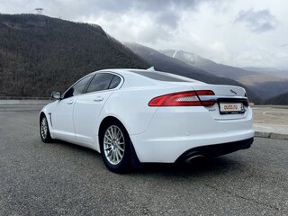 2013 Jaguar XF I Рестайлинг, белый, 1600000 рублей, вид 4