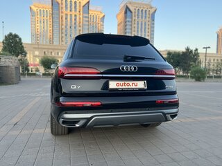 2021 Audi Q7 45 TDI II (4M) Рестайлинг, чёрный, 6500000 рублей, вид 4
