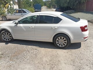 2013 Skoda Octavia III (A7), белый, 980000 рублей, вид 4