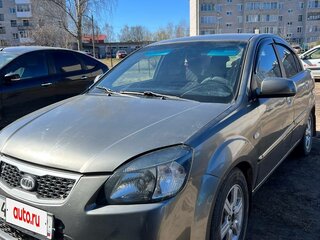 2011 Kia Rio II Рестайлинг, серебристый, 360000 рублей, вид 3