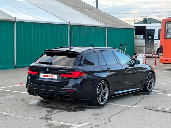 2018 BMW 5 серии M550d xDrive VII (G30/G31/G38), синий, 4880000 рублей - вид 25