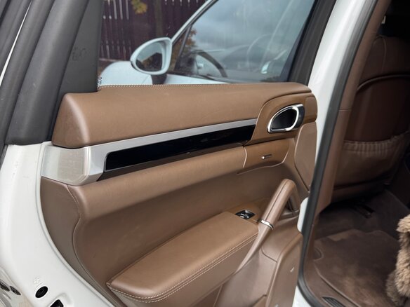 2017 Porsche Cayenne Diesel II Рестайлинг (958), белый - вид 5