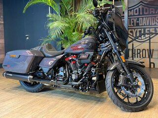 2026 Harley-Davidson CVO Street Glide, серый, 6500000 рублей, вид 4