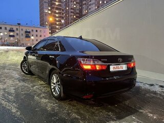 2015 Toyota Camry VII (XV50) Рестайлинг, чёрный, 2400000 рублей, вид 4