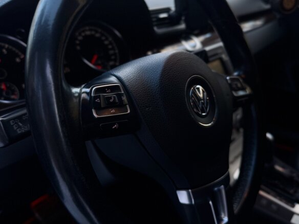 2013 Volkswagen Passat Alltrack B7, серебристый - вид 9