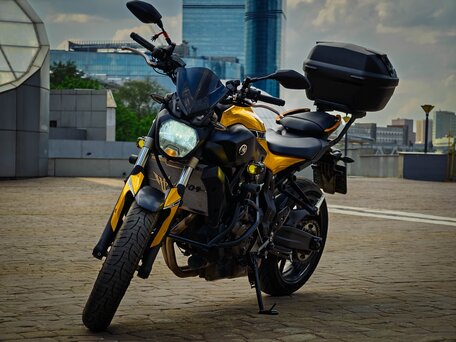 2016 Yamaha MT-07 (FZ-07), жёлтый, 710000 рублей, вид 2