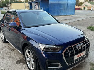 2021 Audi Q5 45 TFSI II (FY) Рестайлинг, синий, 5800000 рублей, вид 4
