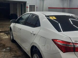 2014 Toyota Corolla XI (E160, E170, E180), белый, 1550000 рублей, вид 3
