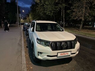 2018 Toyota Land Cruiser Prado 150 Series Рестайлинг 2, белый, 4300000 рублей, вид 1