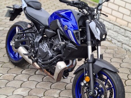 2021 Yamaha MT-07 (FZ-07), синий, 890000 рублей, вид 4