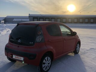 2010 Citroen C1 I Рестайлинг, красный, 555000 рублей, вид 3