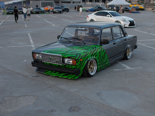 2010 Lada (ВАЗ) 2107, серый, 400000 рублей