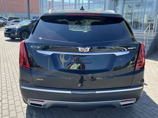 2022 Cadillac XT5 I Рестайлинг, серый, 4500000 рублей, вид 4