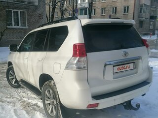 2013 Toyota Land Cruiser Prado 150 Series, серебристый, 2430000 рублей, вид 3