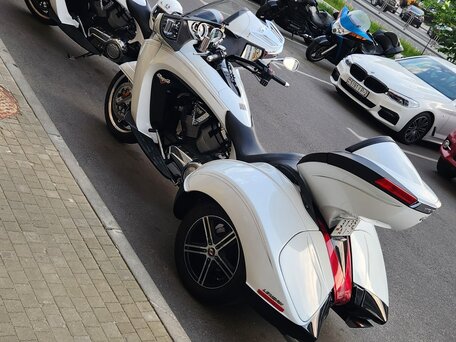 2013 Victory Vision Tour, белый, 5500000 рублей, вид 2
