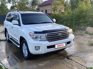 2013 Toyota Land Cruiser 200 Series Рестайлинг 1, белый, 3490000 рублей, вид 2